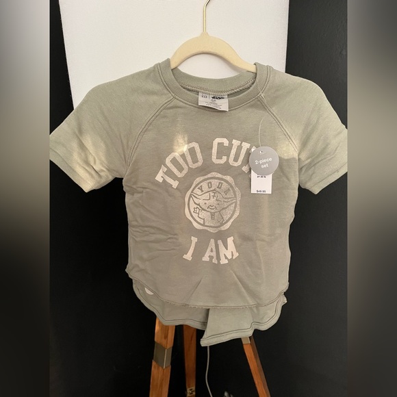 NWT BABYGAP Star Wars | Baby Yoda Sweat Short Set Size 18-24 Months - Picture 4 of 6